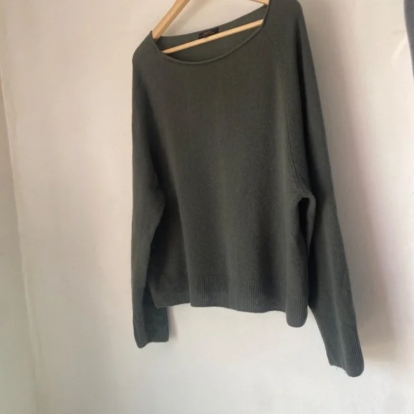 Quince L Mongolian Cashmere Boatneck Sweater - Picture 9 of 14